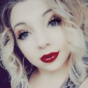 Meet your Posher, Shelbee